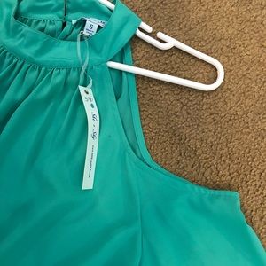 Boutique cold shoulder top